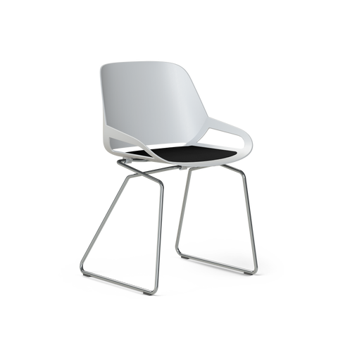 Aeris Numo mit Kufengestell in chrom glänzend und einer weißen Sitzschale