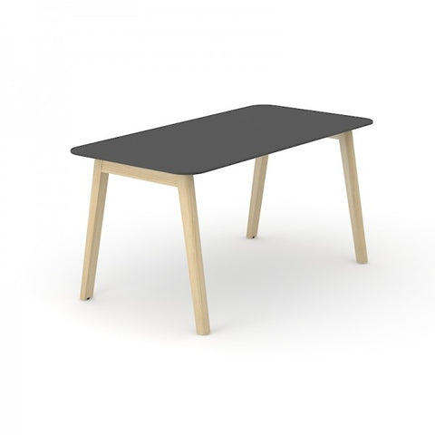 Nova Wood Schreibtisch mit HPL FENIX Tischplatte und Eschenbeinen aus Vollholz