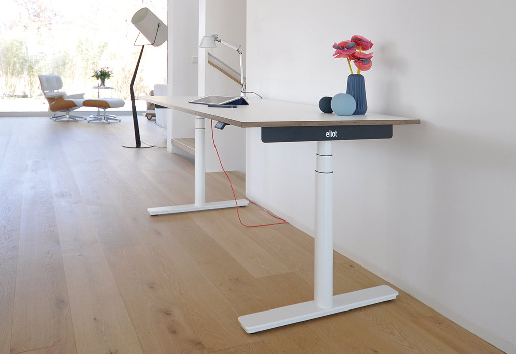 ELIOT - Elektrisch höhenverstellbarer Schreibtisch mit Tischplatte in weiß 120x70cm
