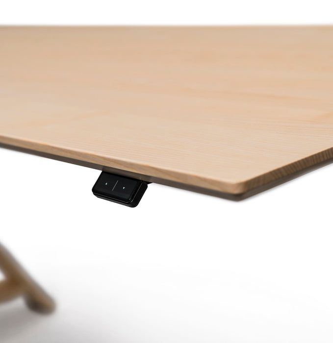 Höhenverstellbarer Schreibtisch MOTU A Plus mit Eschentischplatte